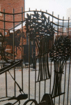 gate2.1_t.gif